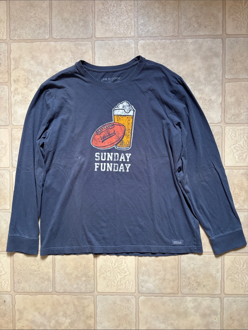 Life is Good Men's 'Sunday Funday' Long-Sleeve Graphic Tee Football Beer Large